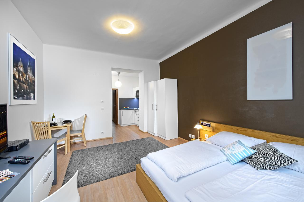 Downtown Suites Chlumova Prague Ngoại thất bức ảnh