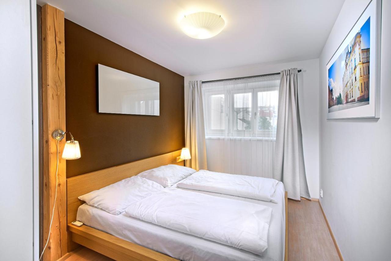 Downtown Suites Chlumova Prague Ngoại thất bức ảnh