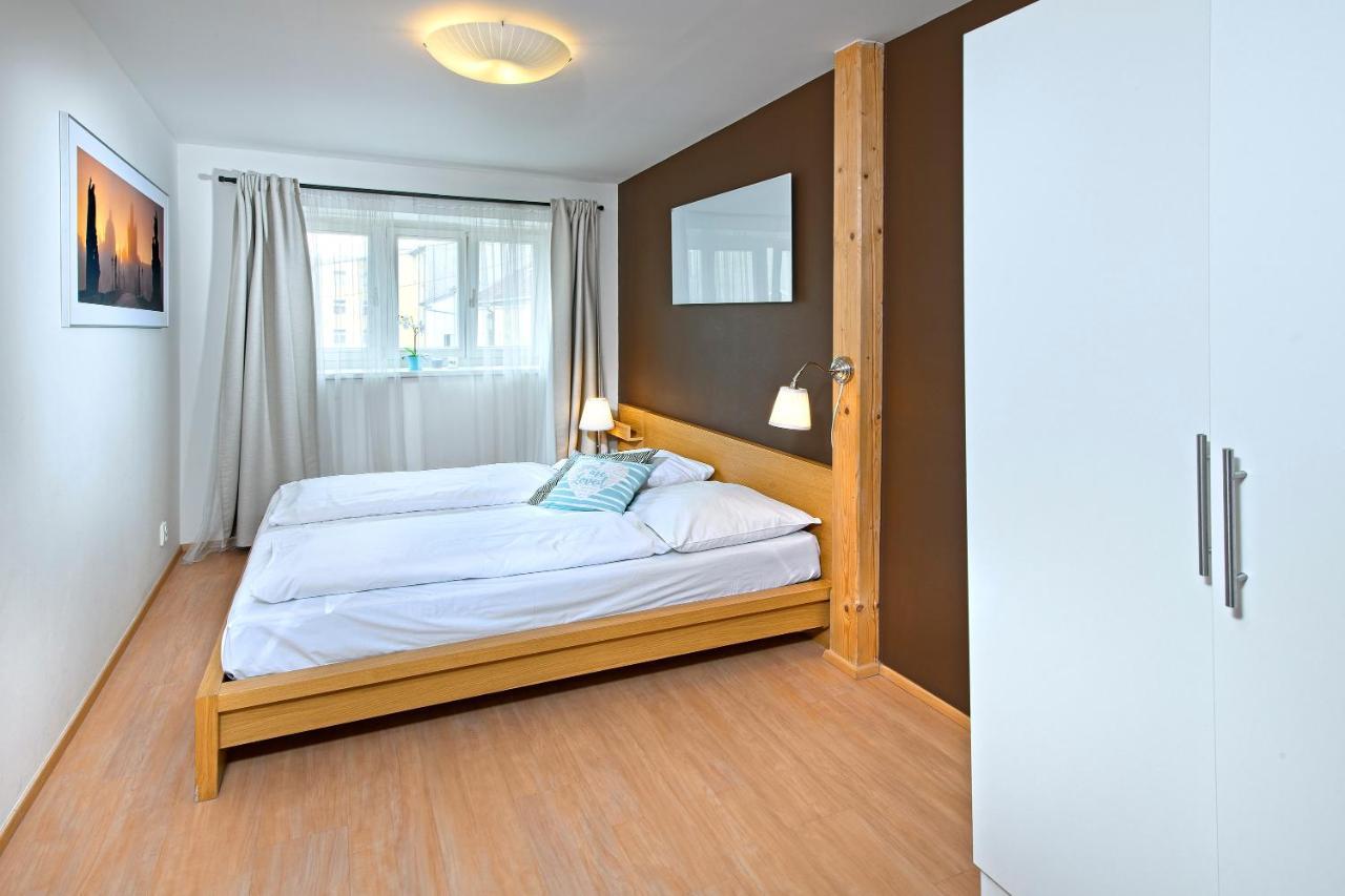 Downtown Suites Chlumova Prague Ngoại thất bức ảnh