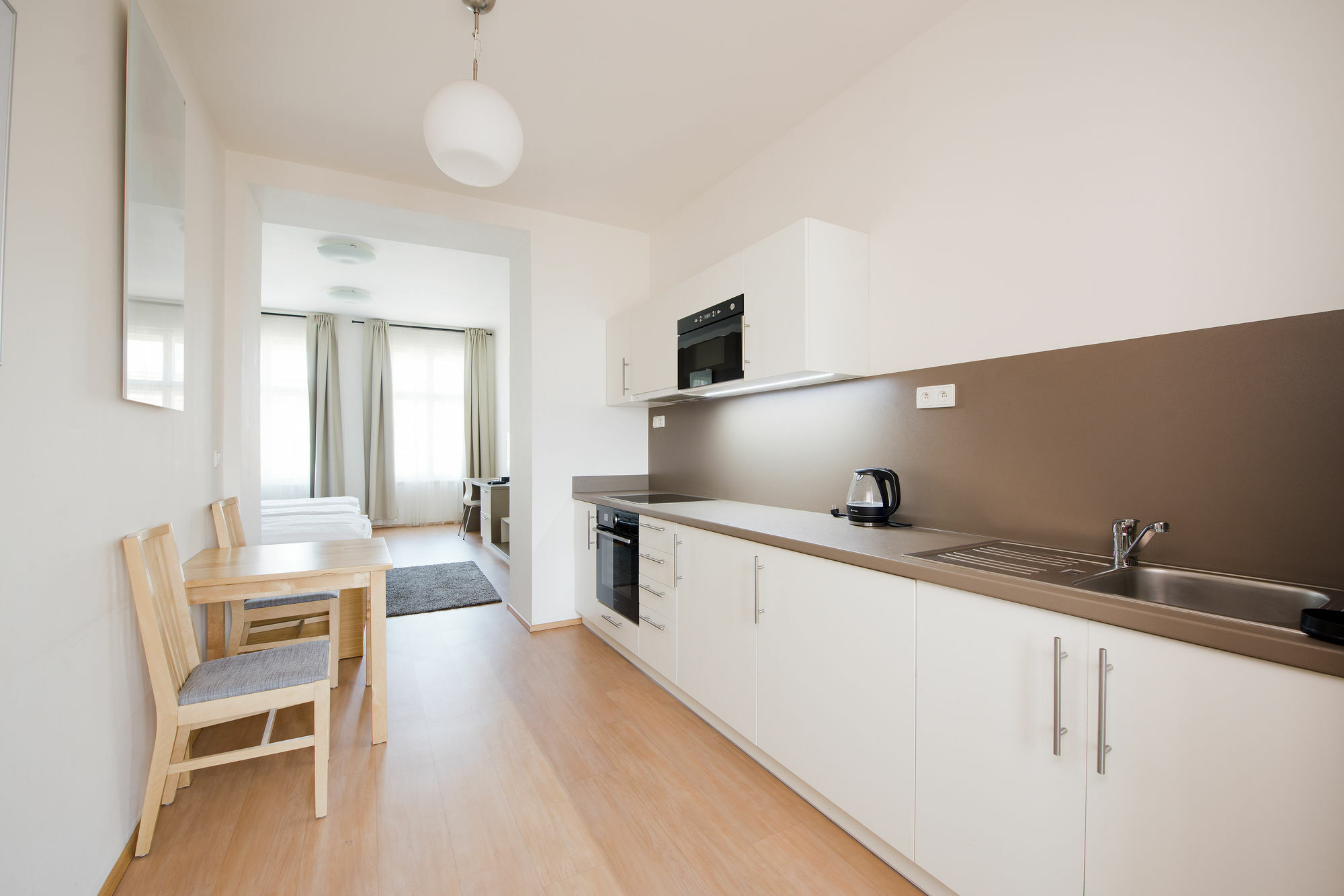 Downtown Suites Chlumova Prague Ngoại thất bức ảnh