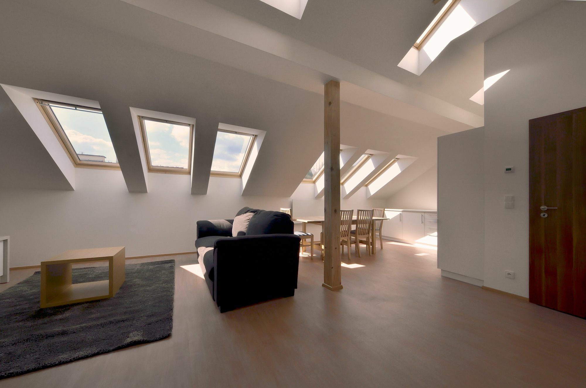 Downtown Suites Chlumova Prague Ngoại thất bức ảnh